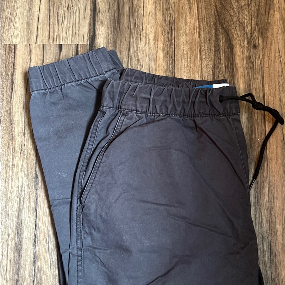 Old Navy Built-in Flex Modern Jogger (Men's) - GRAY